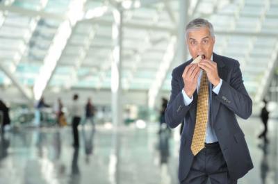 Best smart eating tips for healthy business travelers